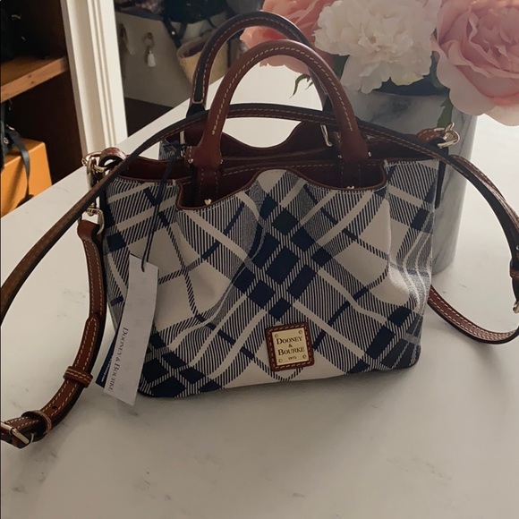 Brand new Dooney&Bourke bag!! - Picture 2 of 4